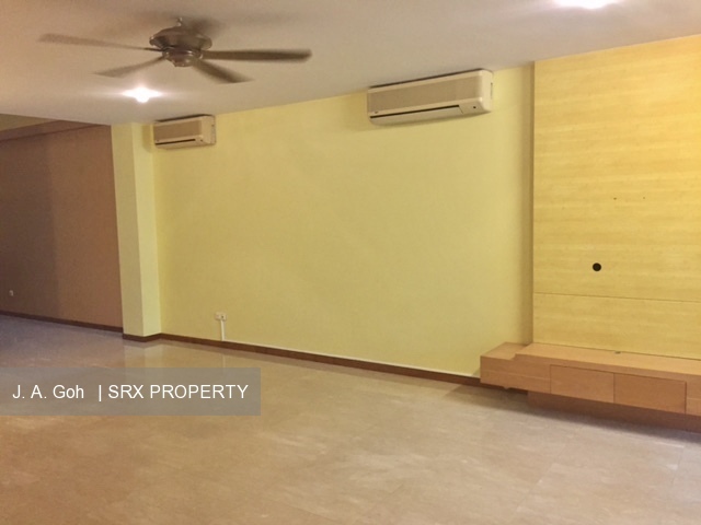 Goldenhill Villas (D19), Terrace #211975211